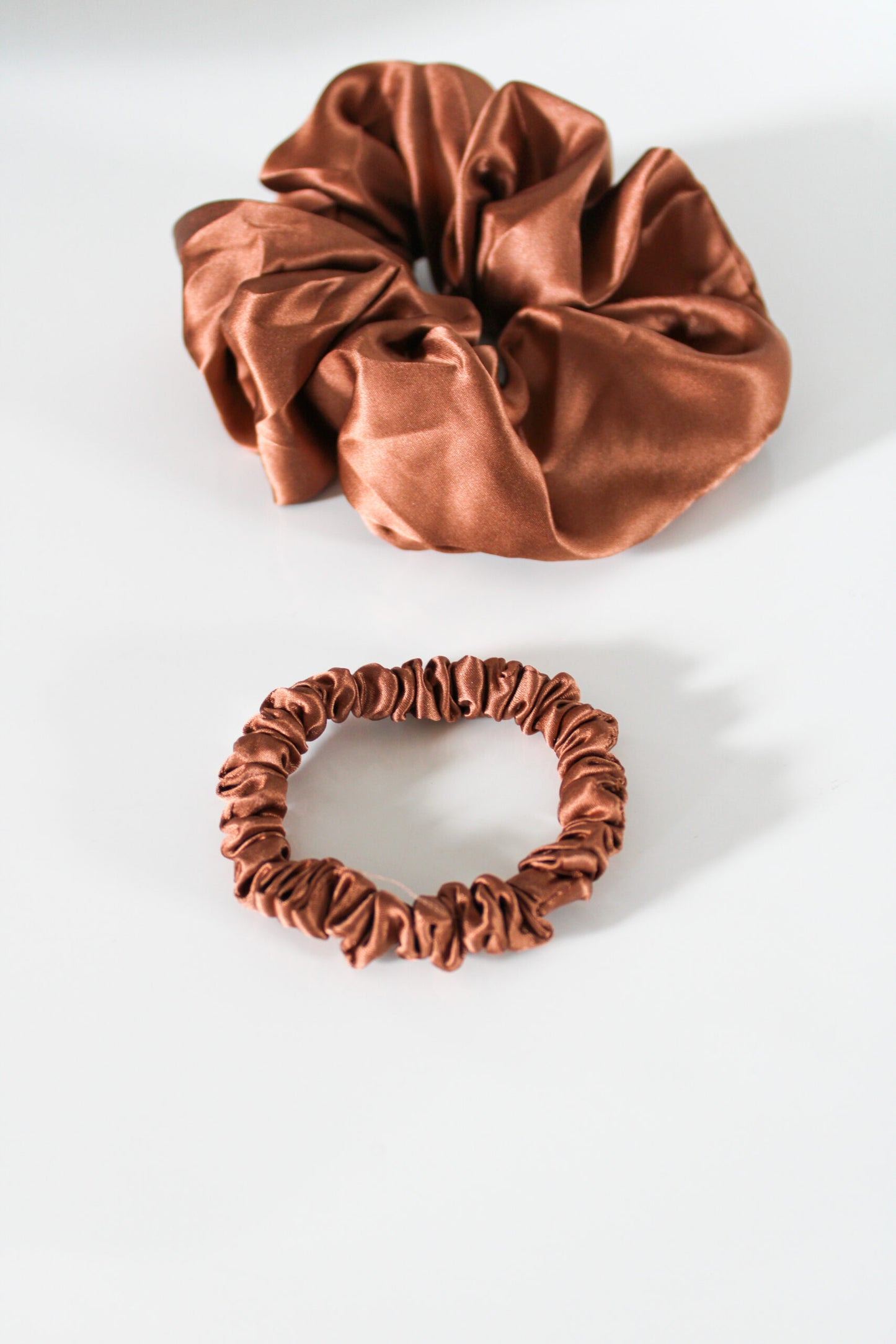Morbær XL + Mini Silke Scrunchie Brun